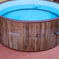 Piscina idromassaggio riscaldata