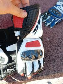 guanti moto