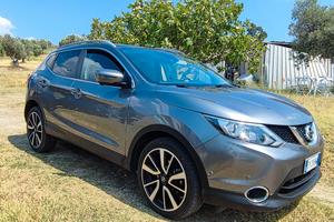 Nissan Qashqai  Tekna 1.6