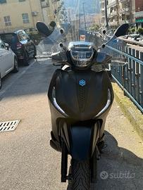 Piaggio Beverly 300 HPE – gomme e batteria nuove