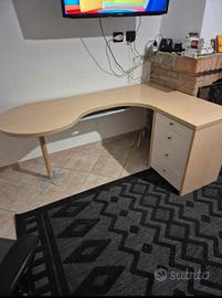 scrivania angolare
