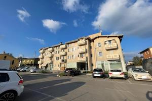 NEGOZIO A MONTICHIARI