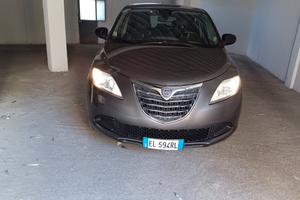 Lancia Ypsilon 1.2 69 CV Unyca