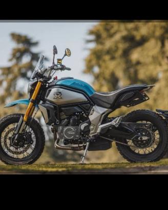 Clx Adventure 700