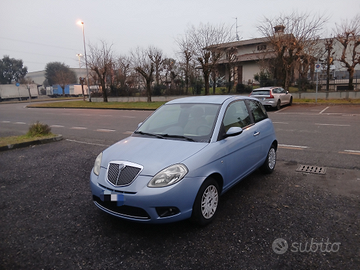 Lancia ypsilon 1.2
