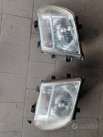 Fanali originali Nissan Navara D40