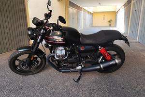 V7 Stone Special Edition 850