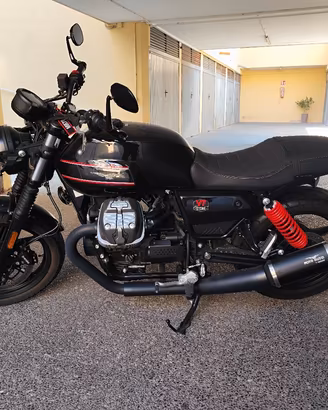 V7 Stone Special Edition 850