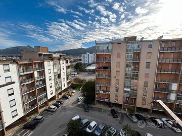 5 vani con posto auto