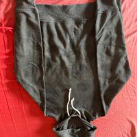 Felpa grigia con cappuccio