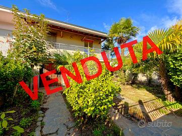 VILLA A SCHIERA D'ANGOLO A SANTO STEFANO TICINO