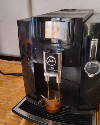 macchina caffè Jura E800