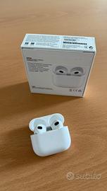 AirPods Apple