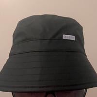 Cappello bucket hat nero RAINS 🖤