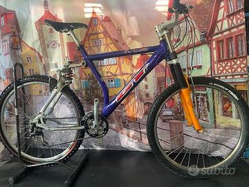 Mtb Gt  LTS ds  3000  tg 18  telaio alluminio