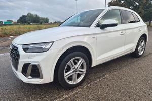 AUDI Q5 40  quattro  S line plus gar. AUDI Matrix 