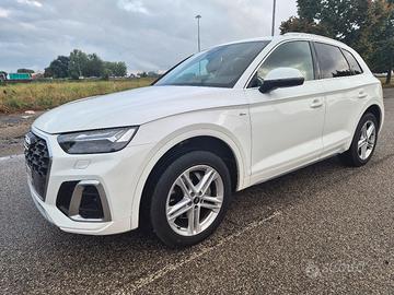 AUDI Q5 40  quattro  S line plus gar. AUDI Matrix 