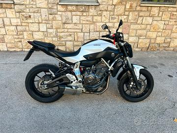 Yamaha mt-07