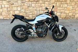 Yamaha mt-07