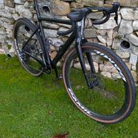 Gravel carbonio