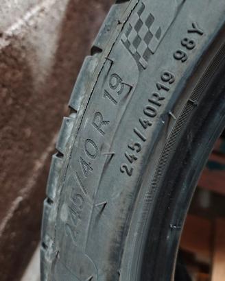 Gomme Michelin pilot sport 4 zp 245/40 R19 