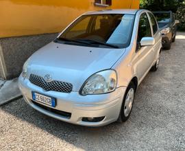Toyota Yaris 1.0 con impianto GPL