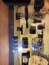 GoPro Hero 10 Black + accessori