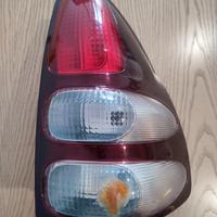 Faro Posteriore e Retronebbia Dx Land Cruiser KDJ