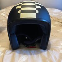Casco Emporio Armani