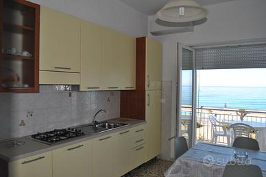 Bilocale a 50 metri dal mare DAL 01/08 AL 08/08