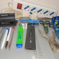 materiale ufficio scrivania