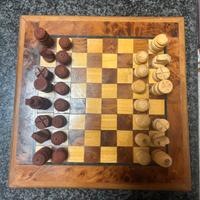 Tavola da scacchi di legno naturale