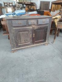 credenza in noce grissinata