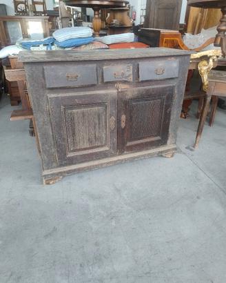 credenza in noce grissinata