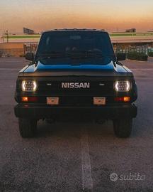 Fuoristrada Nissan Patrol TR -  Leggere -