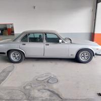 JAGUAR XJ6 4.2 3 SERIE ANNO 1981