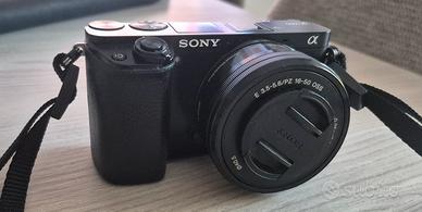 Sony Alpha 6000 + obiettivo 16-50mm