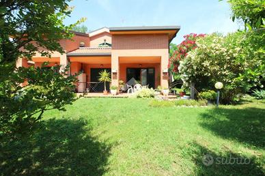 VILLA SINGOLA A SAN LAZZARO DI SAVENA
