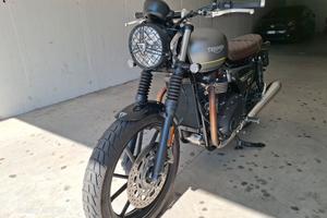 moto  Triumph speed twin tenuta come nuova mai acc