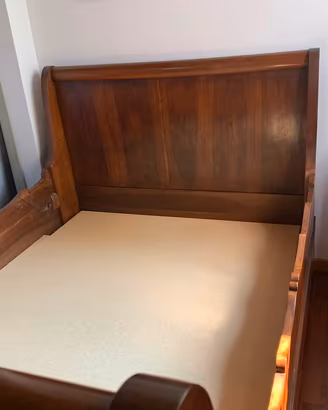Letto barchettone alla francese antico in noce