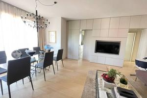 Appartamento di 110 m² con 3 locali e box auto a C
