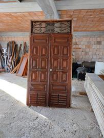 portone in legno massello 