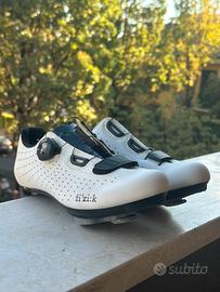 Scarpe da bici da corsa Fizik Tempo 38