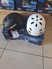 Caschi per bici e monopattini