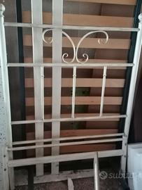 Letto singolo con rete 