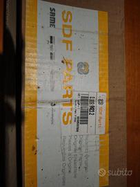 Filtro per cabina  trattore a carboni attivi.