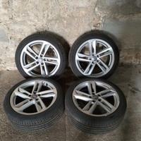 Cerchi e gomme Audi a1 s Line da 215/45/17