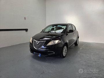 LANCIA Ypsilon 1.2 69 CV 5 porte Elefantino GARA