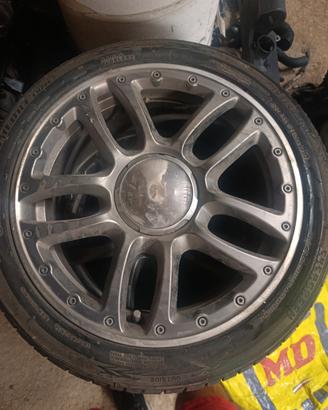 cerchi più gomme 