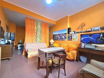 Negozio a Alberobello, via Bligny, 2 locali